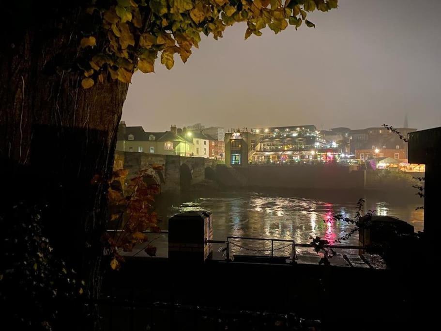 The Old Sack Warehouse Villa Hereford Bagian luar foto